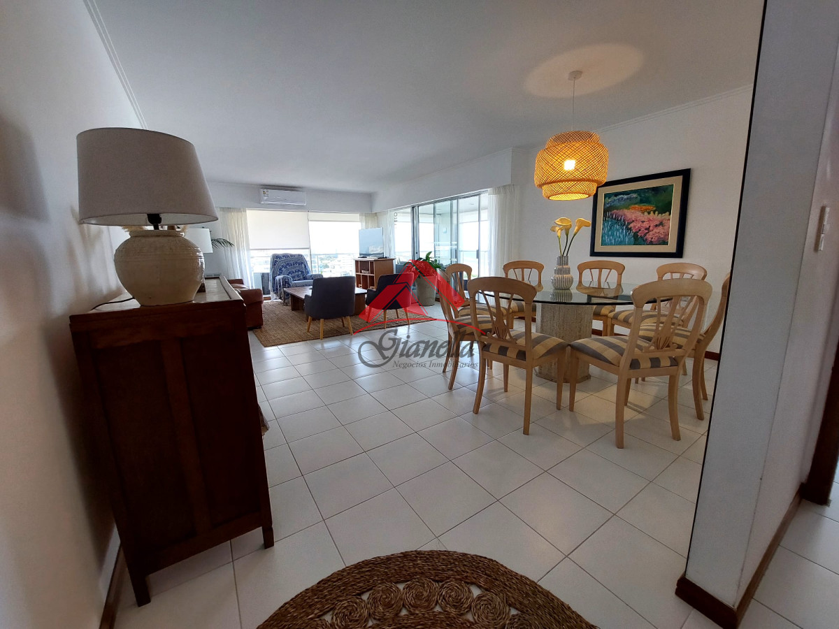 Apartamento ID.2062 - Apartamento de 3 suite y dependencia en VENTA Playa Brava