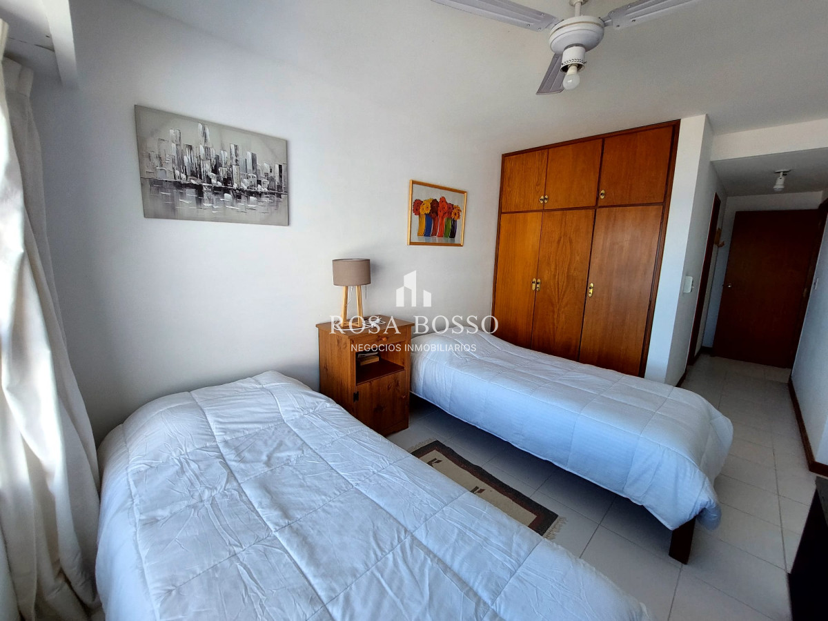 Apartamento ID.9533 - Apartamento de 3 suite y dependencia en VENTA Playa Brava