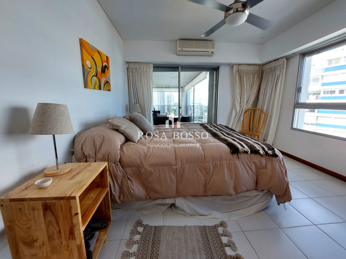 Apartamento ID.9533 - Apartamento de 3 suite y dependencia en VENTA Playa Brava