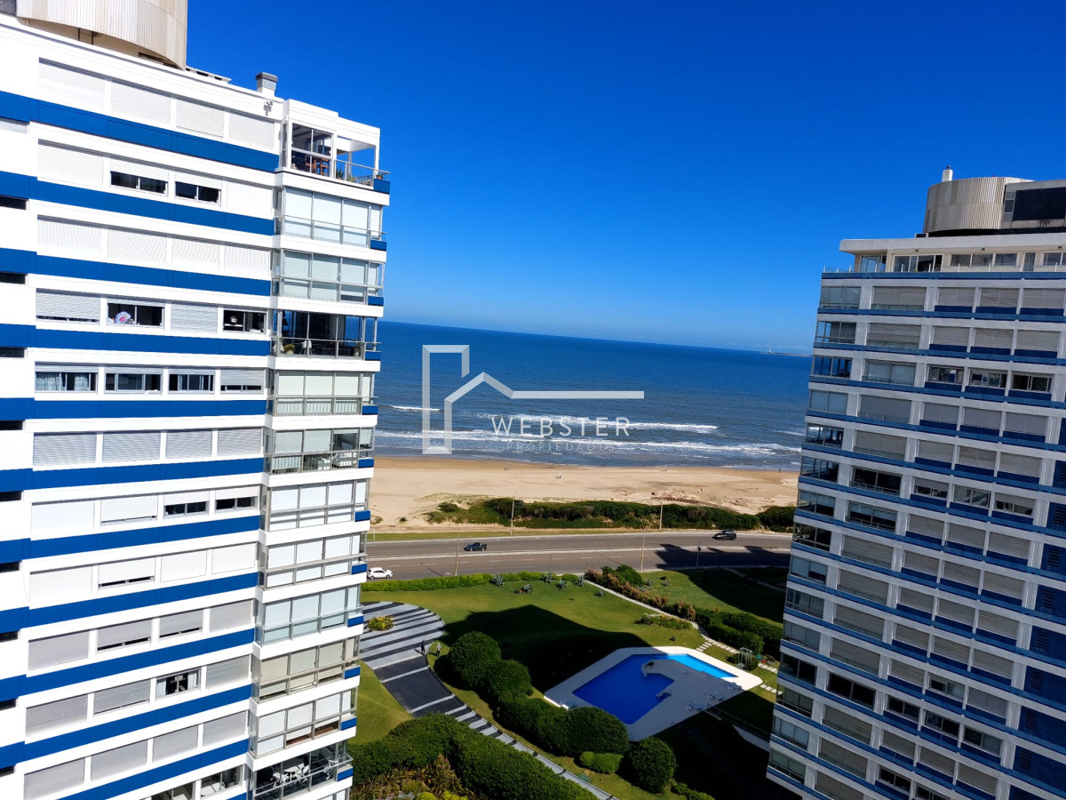 Apartamento ID.2243 - Apartamento de 3 suite y dependencia en VENTA Playa Brava