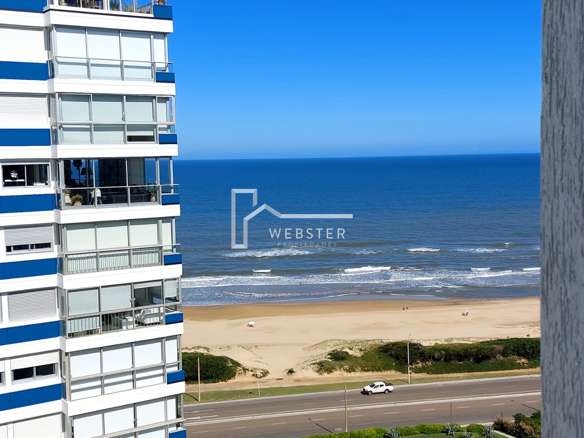 Apartamento ID.2243 - Apartamento de 3 suite y dependencia en VENTA Playa Brava
