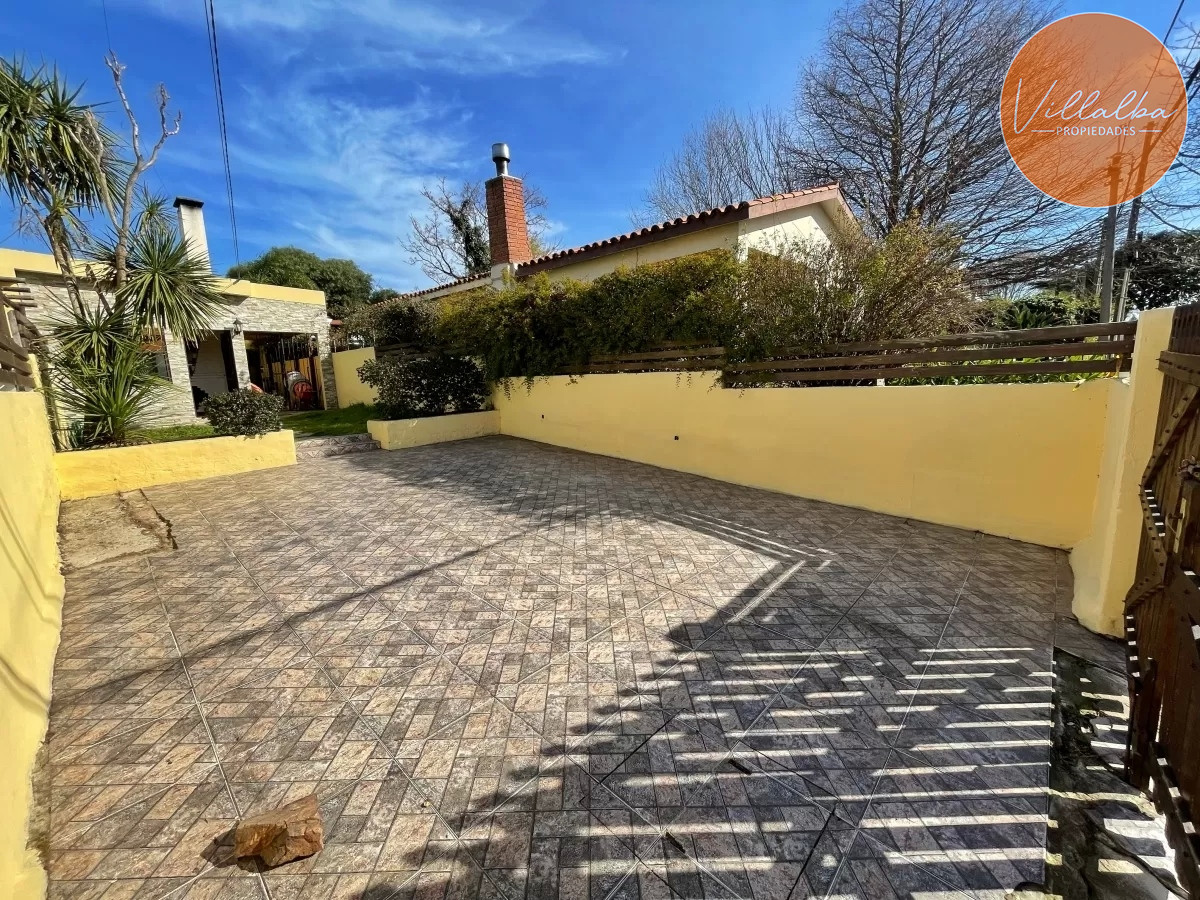 Apartamento ID.3544 - Casa en Venta de 3 dormitorios APTA PARA BANCO, Maldonado