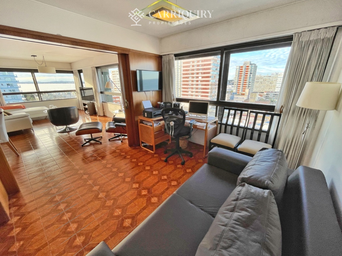 Apartamento ID.8168/Moderno-Apartamento-Penthouse-con-Parrillero-en-torre-One,-Playa-Brava-Punta-del-Este - Apartamento en Punta del Este, Península