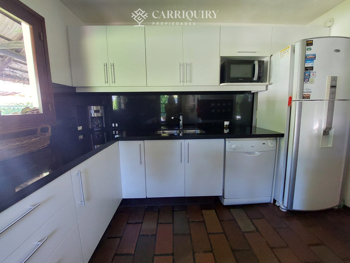 Casa ID.8169 - Casa en Venta y Alquiler Temporario en Parada 25 de Mansa