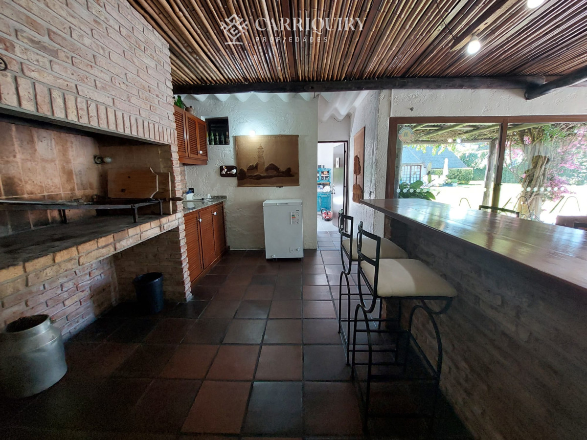 Casa ID.8169 - Casa en Venta y Alquiler Temporario en Parada 25 de Mansa