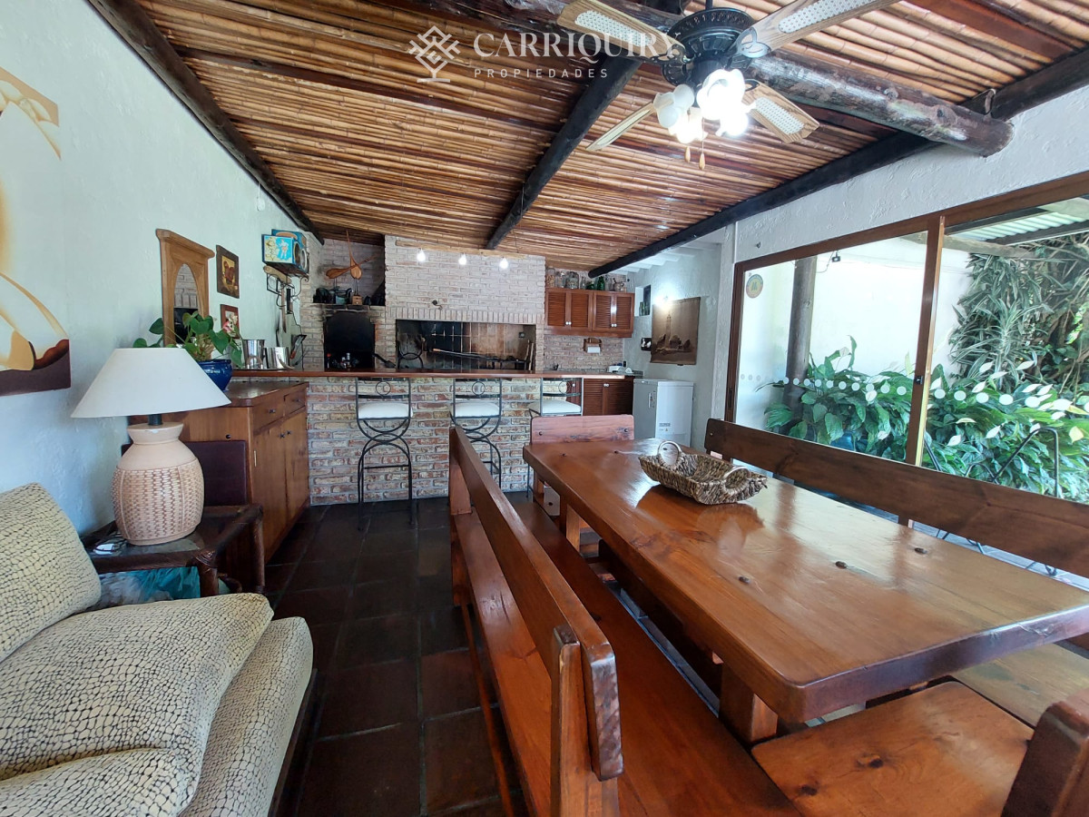 Casa ID.8169 - Casa en Venta y Alquiler Temporario en Parada 25 de Mansa