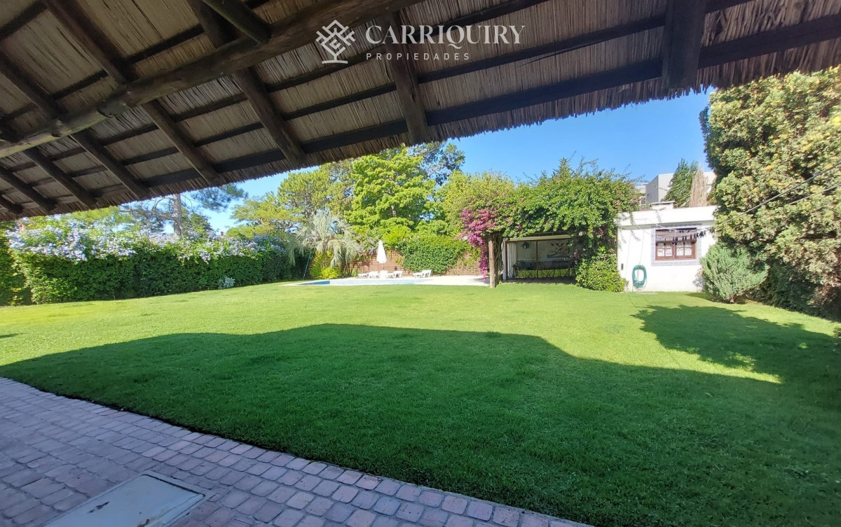 Casa ID.8169 - Casa en Venta y Alquiler Temporario en Parada 25 de Mansa