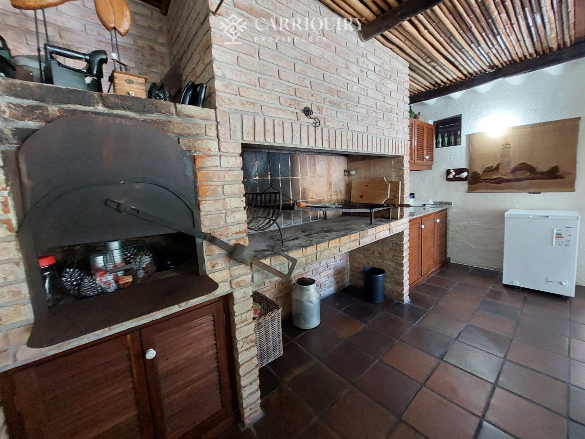 Casa ID.8169 - Casa en Venta y Alquiler Temporario en Parada 25 de Mansa