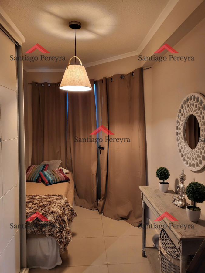 Apartamento ID.14926 - Amplio apartamento en Venta de 3 dormitorios y dependencia en Roosevelt