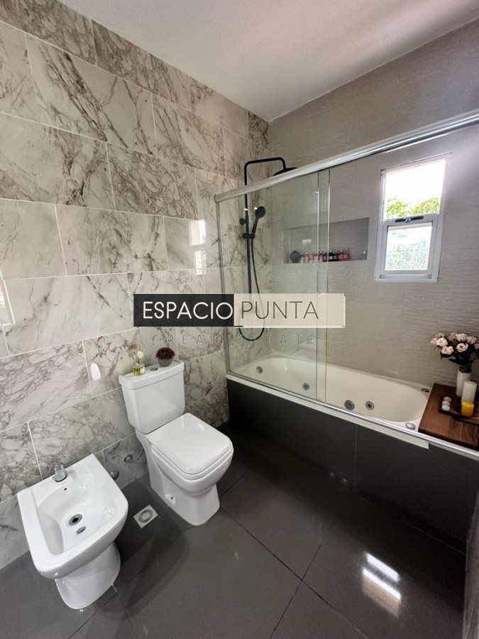 Casa ID.4755 - Casa en alquiler de Verano 3 dormitorios y dependencia en Pinares