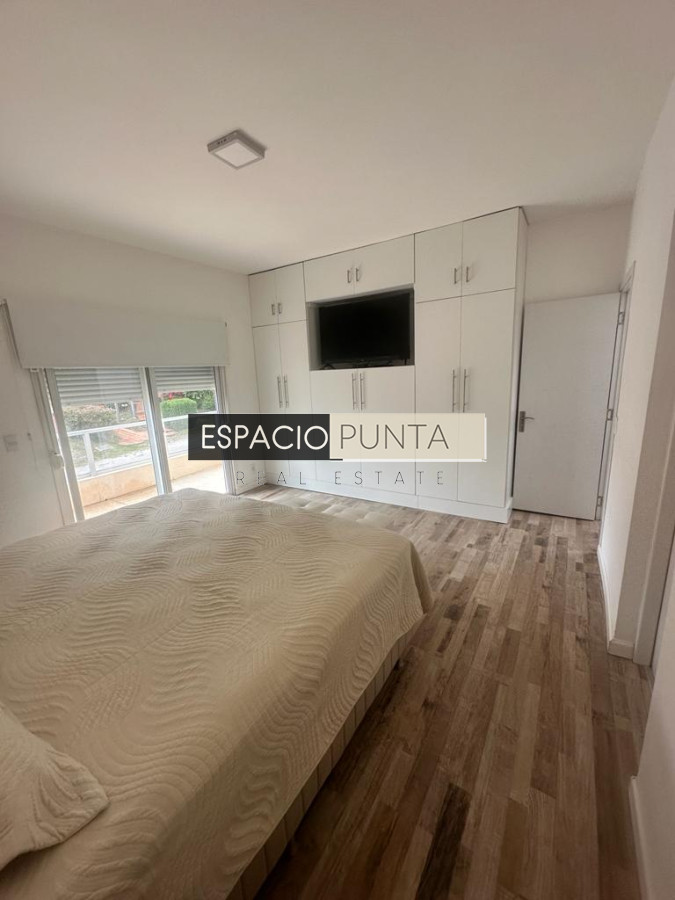 Casa ID.4755 - Casa en alquiler de Verano 3 dormitorios y dependencia en Pinares