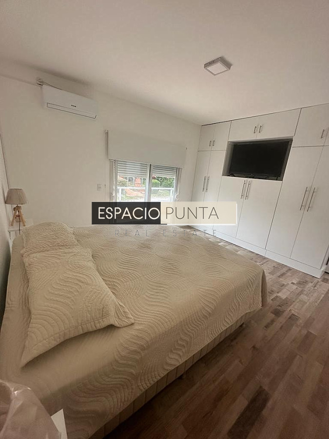 Casa ID.4755 - Casa en alquiler de Verano 3 dormitorios y dependencia en Pinares
