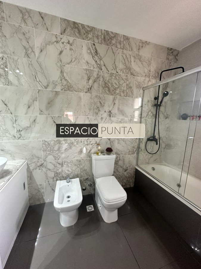 Casa ID.4755 - Casa en alquiler de Verano 3 dormitorios y dependencia en Pinares