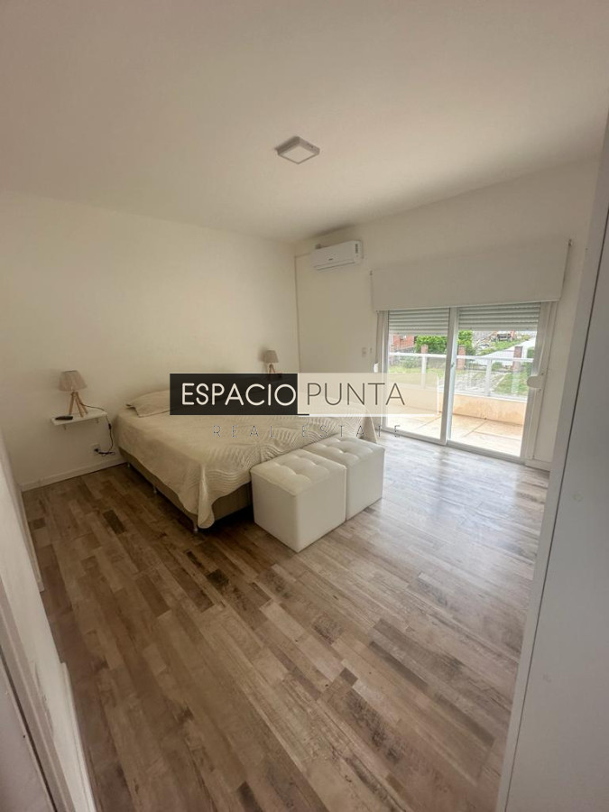 Casa ID.4755 - Casa en alquiler de Verano 3 dormitorios y dependencia en Pinares