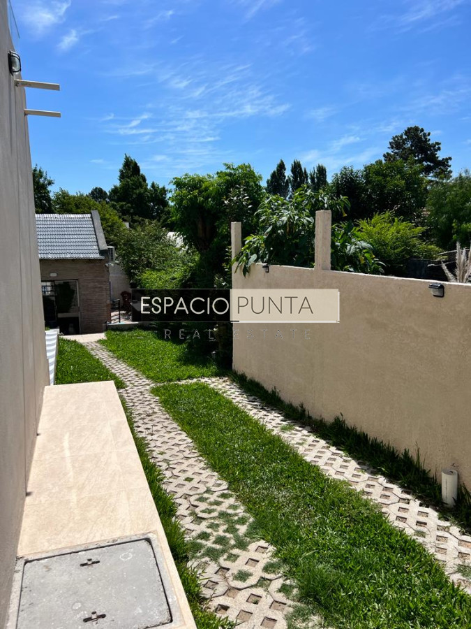 Casa ID.4755 - Casa en alquiler de Verano 3 dormitorios y dependencia en Pinares