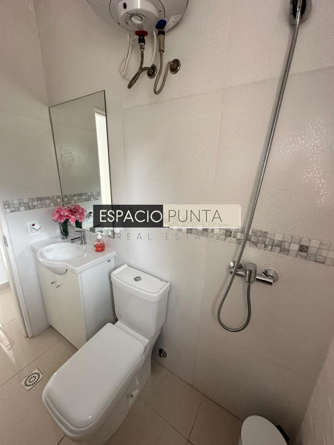 Casa ID.4755 - Casa en alquiler de Verano 3 dormitorios y dependencia en Pinares