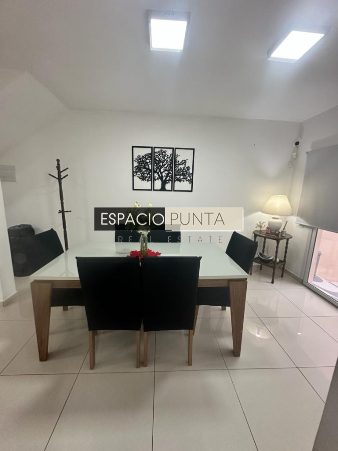 Casa ID.4755 - Casa en alquiler de Verano 3 dormitorios y dependencia en Pinares