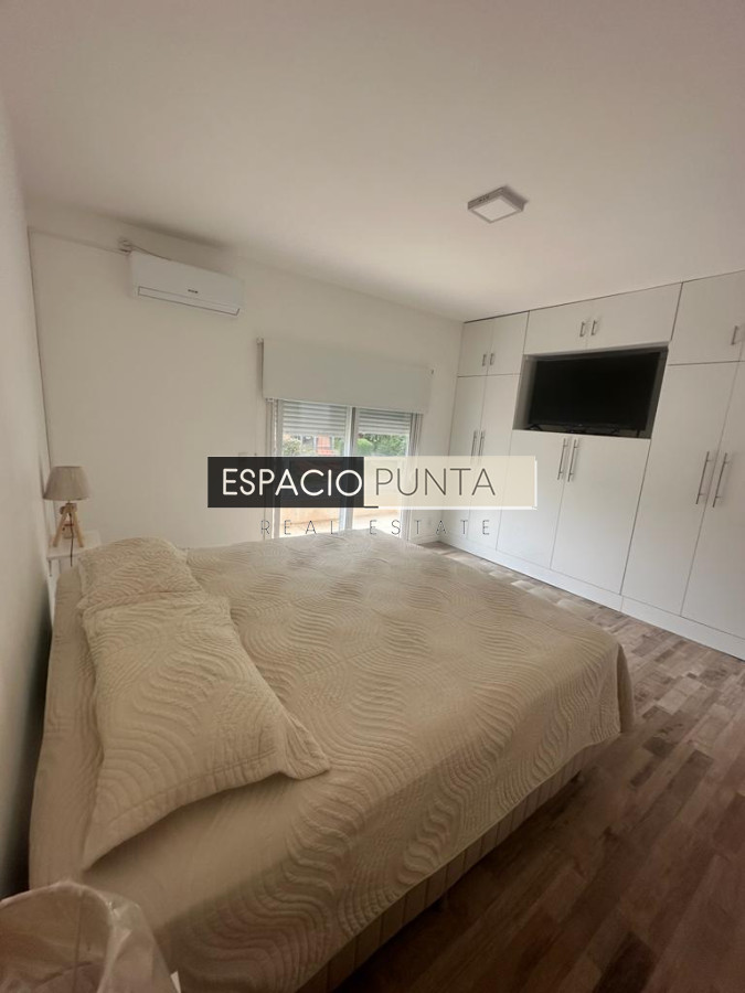 Casa ID.4755 - Casa en alquiler de Verano 3 dormitorios y dependencia en Pinares