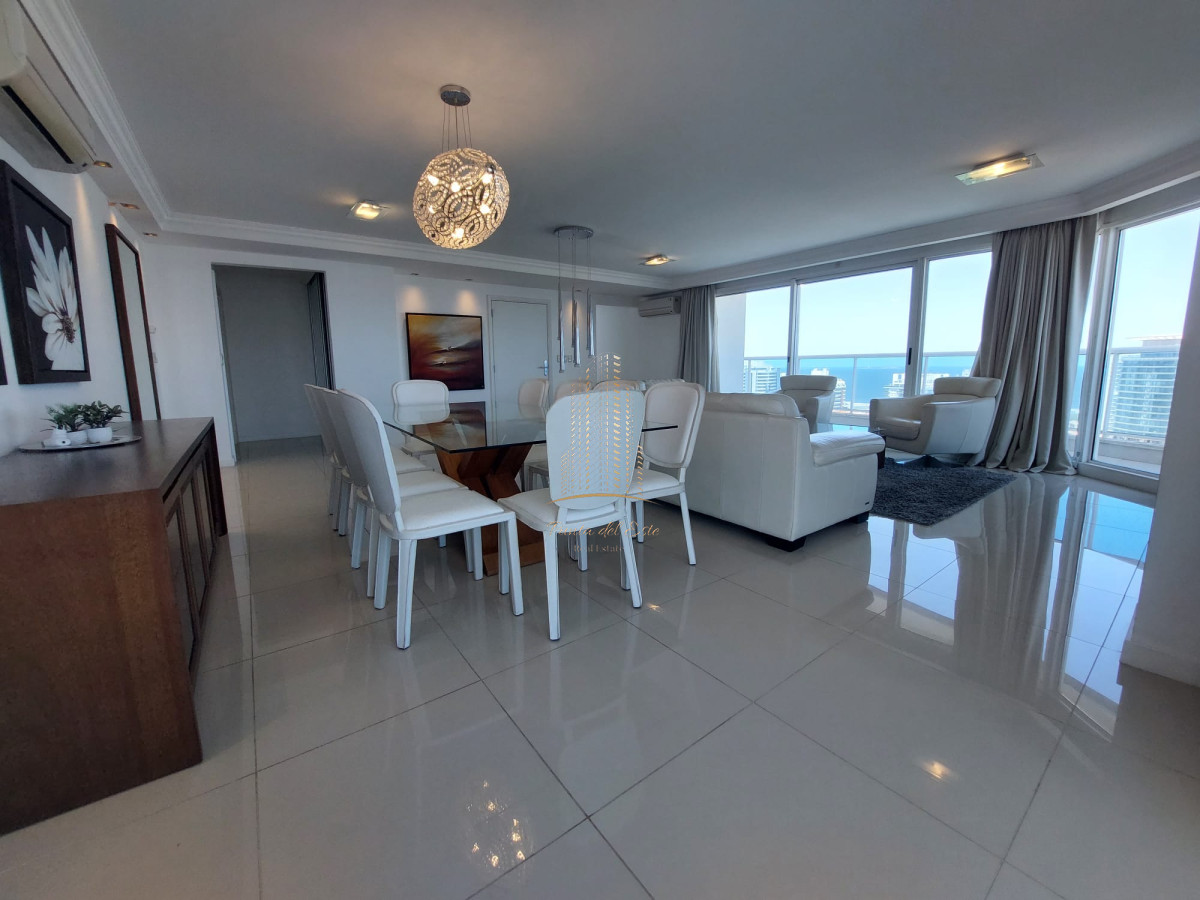 Apartamento ID.395 - Venta apartamento Premium 3 dormitorios en suite en Playa Mansa, Punta del Este