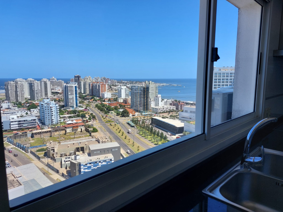 Apartamento ID.395 - Venta apartamento Premium 3 dormitorios en suite en Playa Mansa, Punta del Este