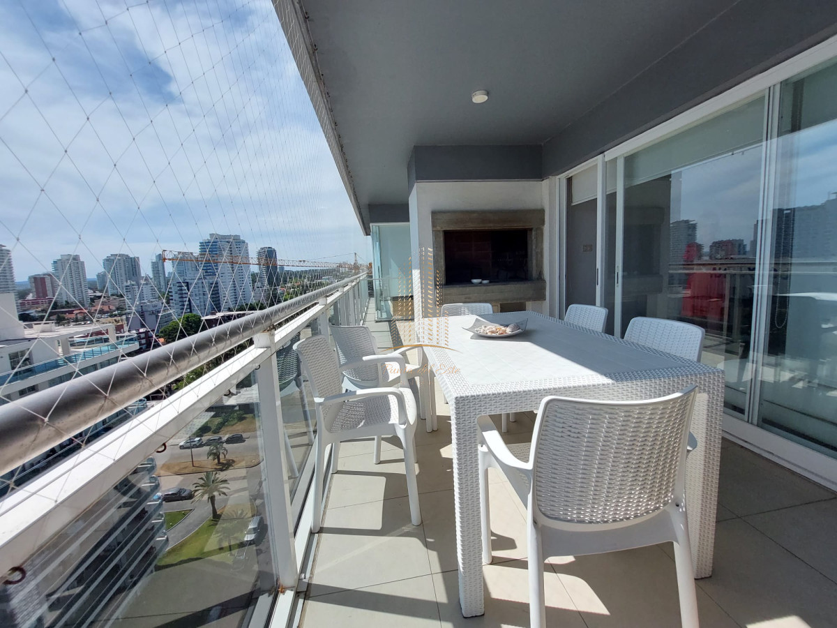 Apartamento ID.1037 - Apartamento en alquiler de Temporada 3 dormitorios