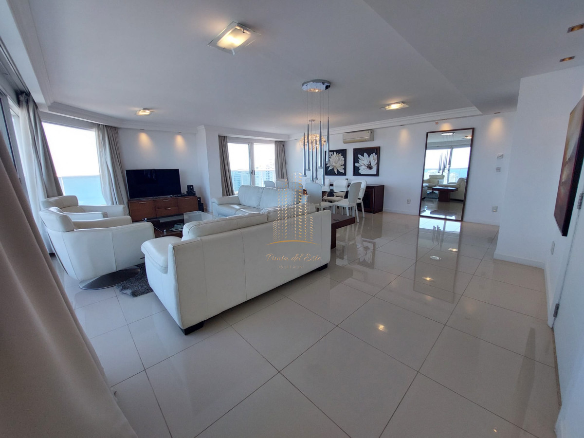 Apartamento ID.395 - Venta apartamento Premium 3 dormitorios en suite en Playa Mansa, Punta del Este
