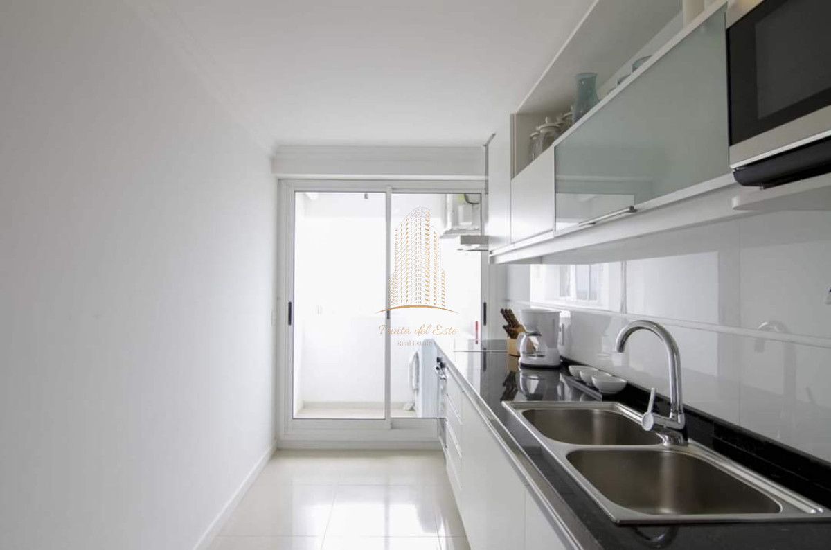 Apartamento ID.389 - Apartamento en venta dos dormitorios en Mansa, Punta del Este