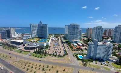 Venta apartamento Premium 3 dormitorios en suite en Playa Mansa, Punta del Este