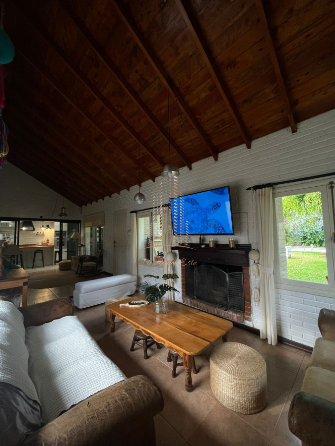 Casa ID.393 - Casa de 4 dormitorios en San Rafael , venta, Punta del Este