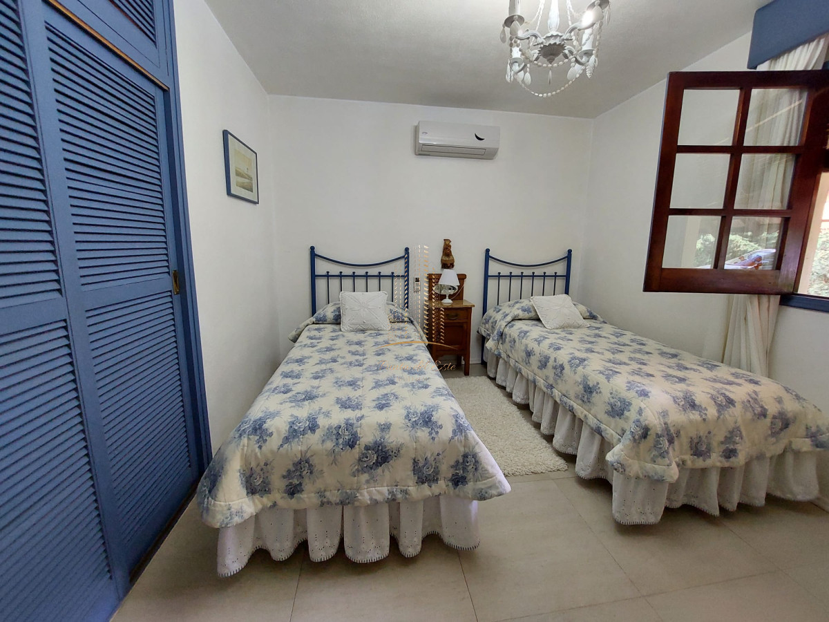 Casa ID.396 - Casa en Venta y Alquiler Temporario en Parada 25 de Mansa, Punta del Este
