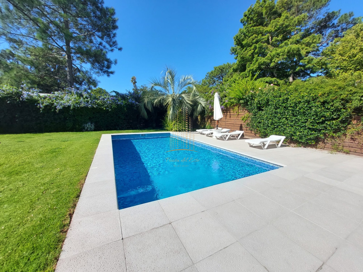 Casa ID.396 - Casa en Venta y Alquiler Temporario en Parada 25 de Mansa, Punta del Este