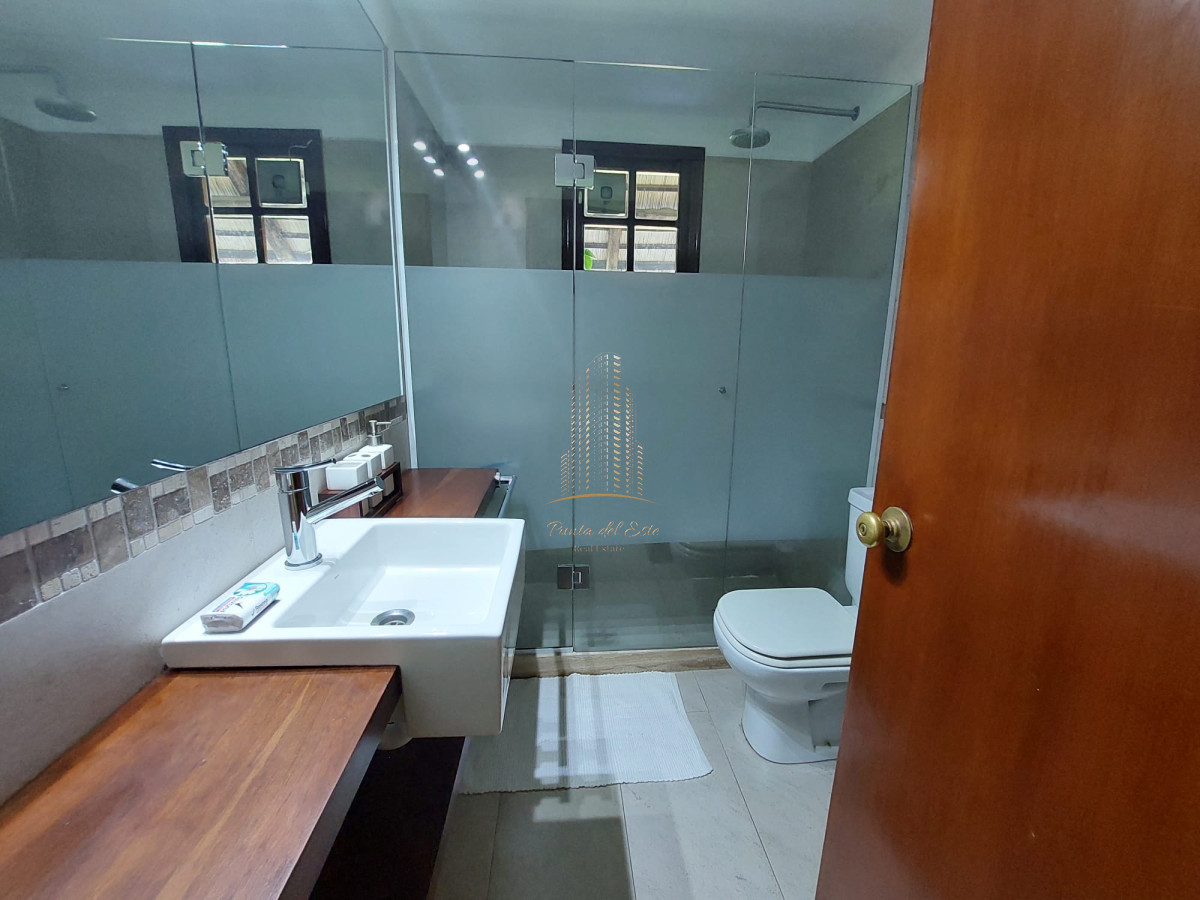 Casa ID.396 - Casa en Venta y Alquiler Temporario en Parada 25 de Mansa, Punta del Este