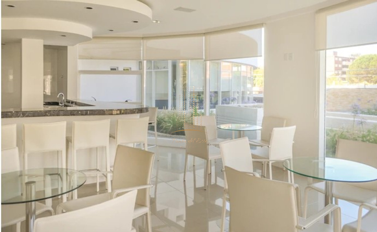 Apartamento ID.389 - Apartamento en venta dos dormitorios en Mansa, Punta del Este