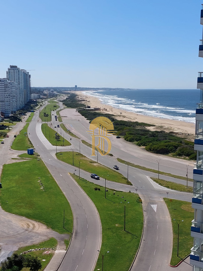 Apartamento de 3 suite y dependencia en VENTA Playa Brava -id-391-13