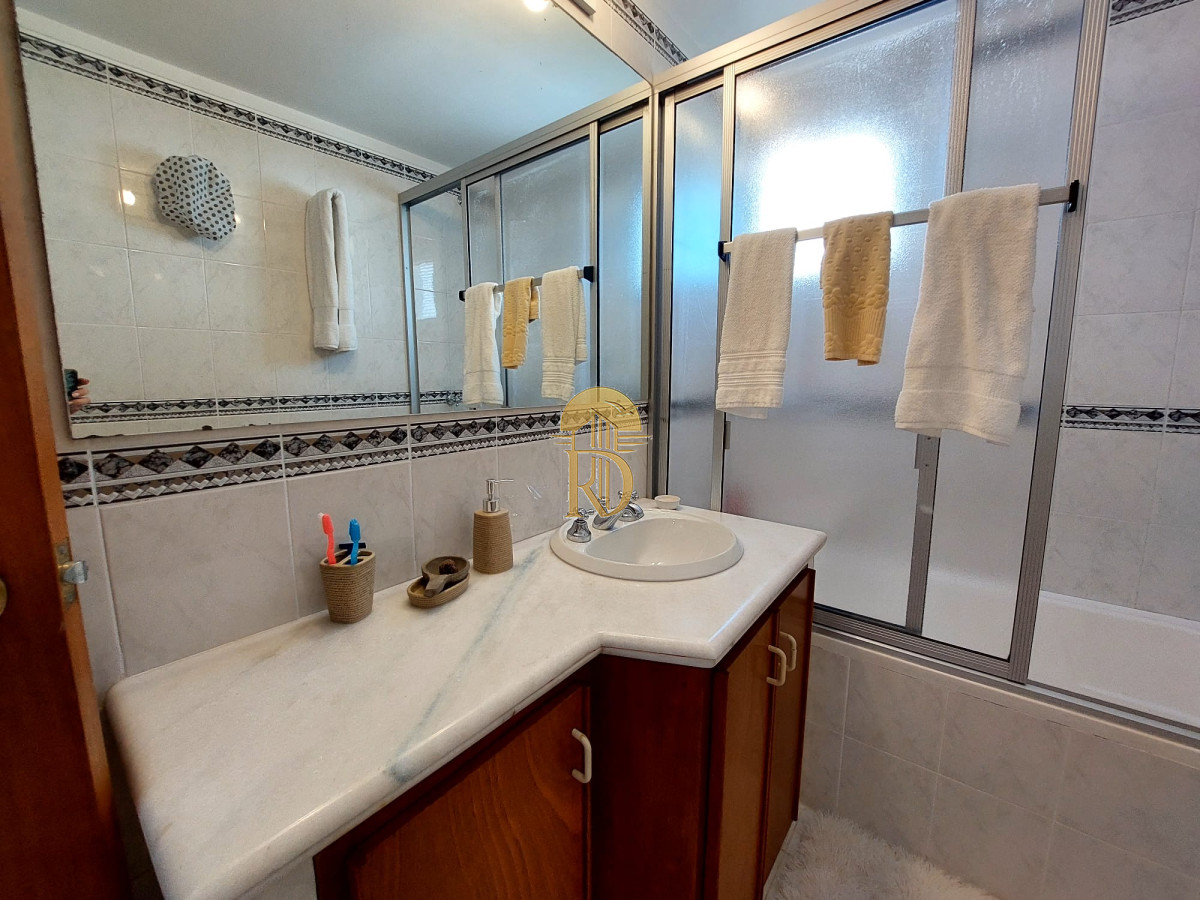 Apartamento de 3 suite y dependencia en VENTA Playa Brava -id-391-23