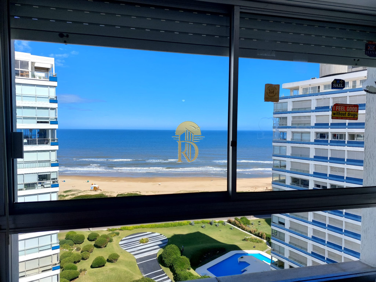 Apartamento de 3 suite y dependencia en VENTA Playa Brava -id-391-28
