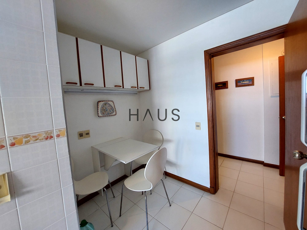Apartamento ID.423 - Apartamento de 3 suite y dependencia en VENTA Playa Brava