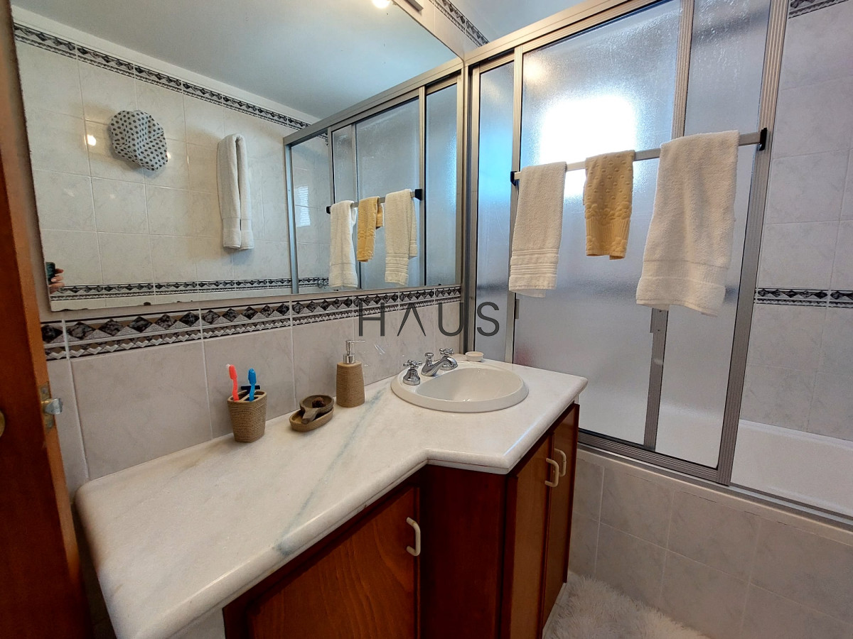 Apartamento ID.423 - Apartamento de 3 suite y dependencia en VENTA Playa Brava