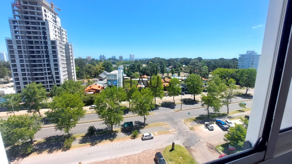 Apartamento ID.422 - Apartamento en venta de dos dormitorios en Avda  Roosevelt