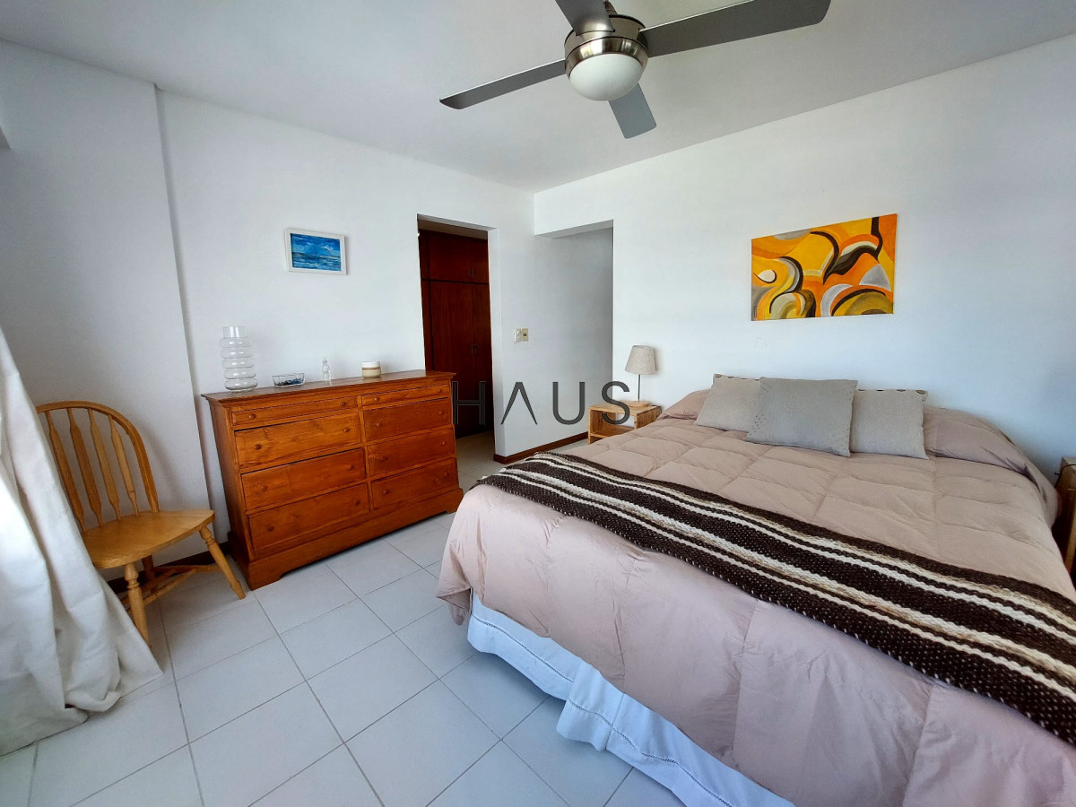 Apartamento ID.423 - Apartamento de 3 suite y dependencia en VENTA Playa Brava