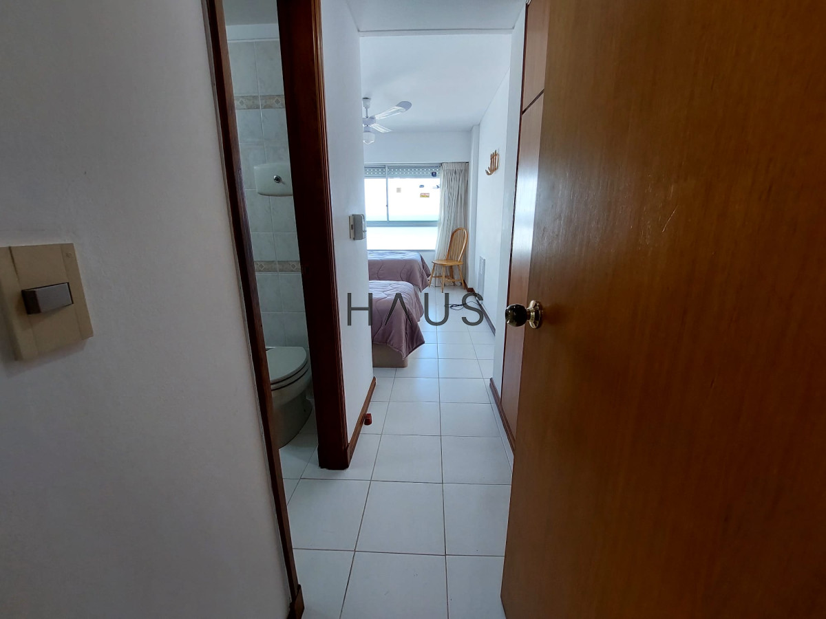 Apartamento ID.423 - Apartamento de 3 suite y dependencia en VENTA Playa Brava