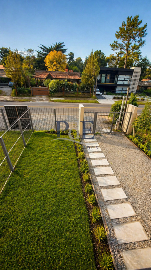 Casa en Pinares, Punta del Este. 3 dormitorios, terreno de 350 m² - Imagen 17