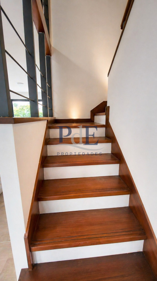 Casa en Pinares, Punta del Este. 3 dormitorios, terreno de 350 m² - Imagen 11