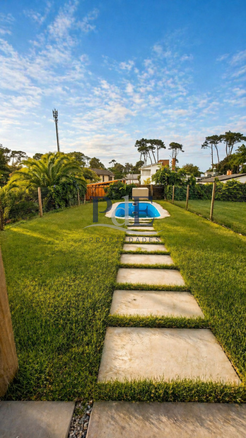 Casa en Pinares, Punta del Este. 3 dormitorios, terreno de 350 m² - Imagen 32