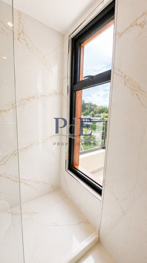 Casa en Pinares, Punta del Este. 3 dormitorios, terreno de 350 m² - Imagen 23