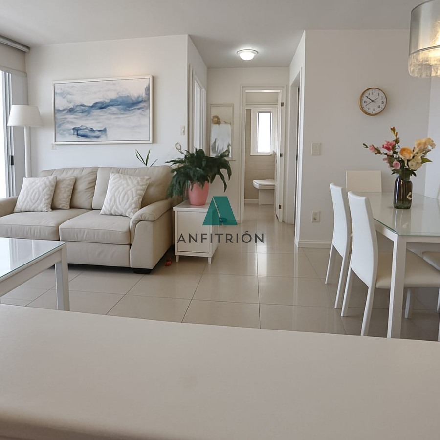 Apartamento ID.305 - Apartamento en venta de dos dormitorios en Avda  Roosevelt