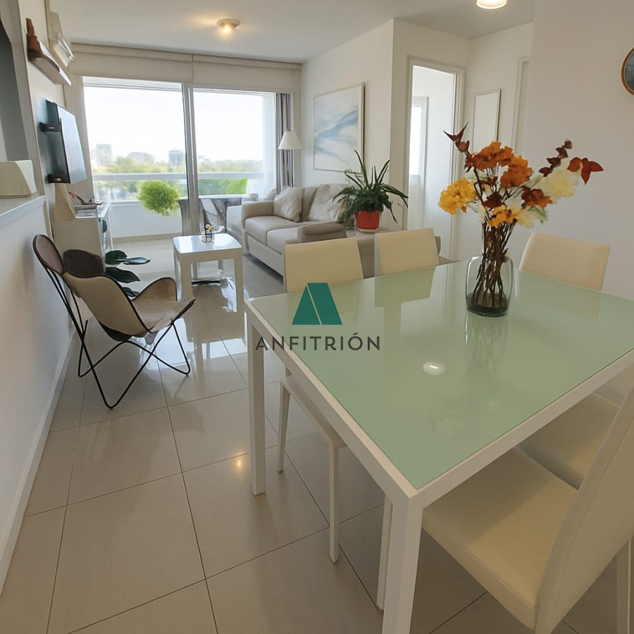 Apartamento ID.305 - Apartamento en venta de dos dormitorios en Avda  Roosevelt