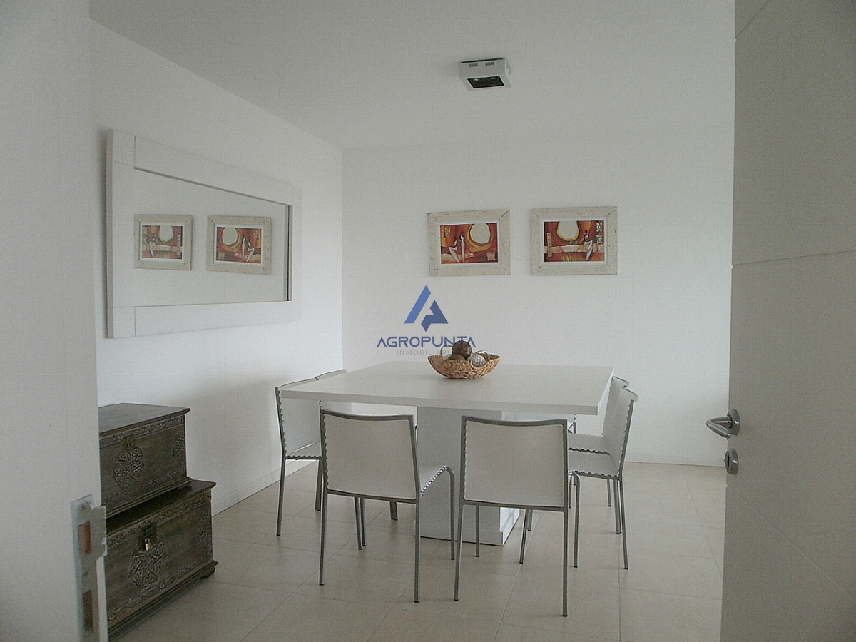 Boulevard Artigas - GoPunta - Portal Inmobiliario de Punta del Este - Maldonado