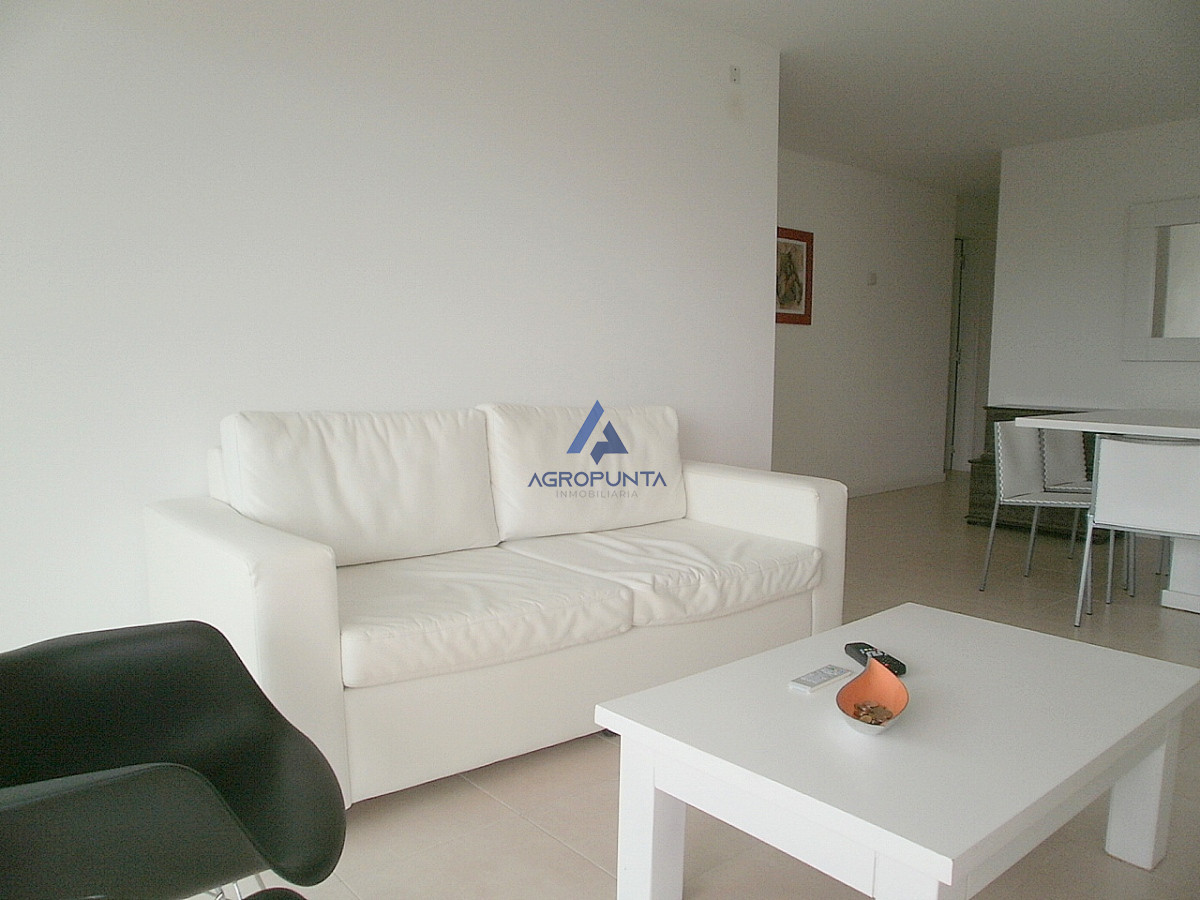 Boulevard Artigas - GoPunta - Portal Inmobiliario de Punta del Este - Maldonado