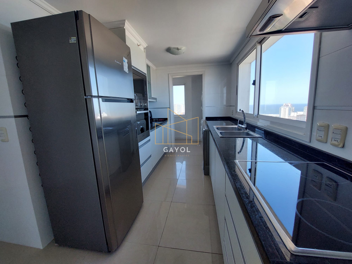 Apartamento ID.203 - Venta apartamento Premium 3 dormitorios en suite en Playa Mansa